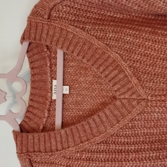 a.n.a Woman's Desert Sand V-Neck Sweater, Size: XL, NWT - Picture 2 of 9